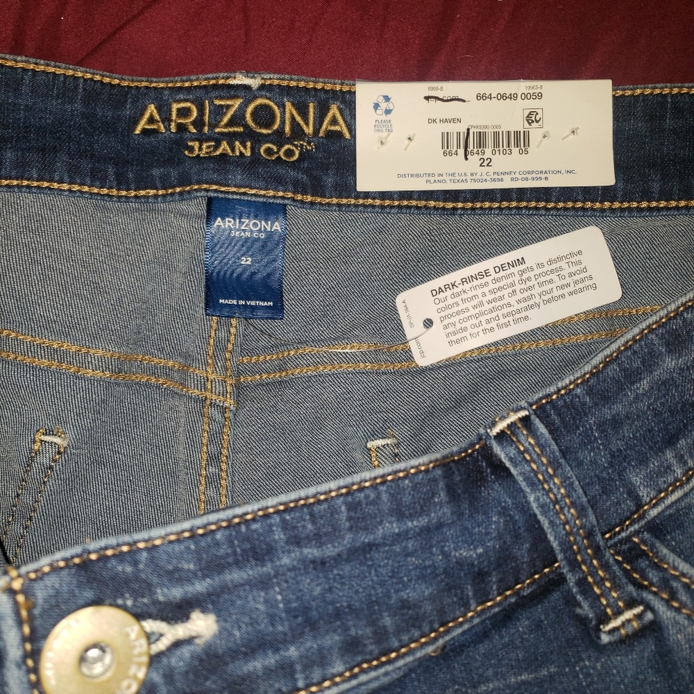 Dark Rinse Bermuda shorts 22 - Picture 4 of 4